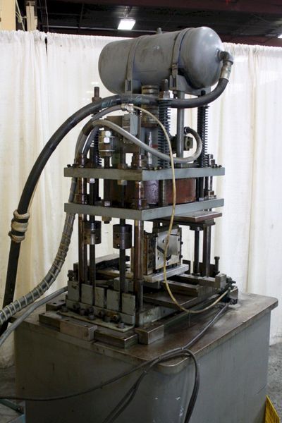 7 TON AIRAM / HILL PNEUMATIC CUTOFF PRESS: STOCK 66826