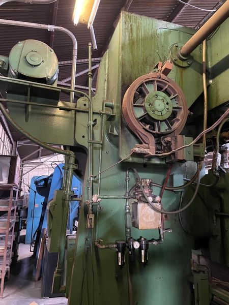 375 Ton x 10ft Chicago Model 606-D Mechanical Press Brake
