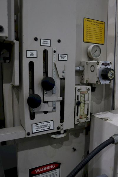 60 TON  X 6' WYSONG HYDRAULIC PRESS BRAKE: STOCK #73486