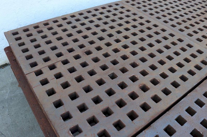 8' X 8' ACORN WELDING TABLE: STOCK #72752