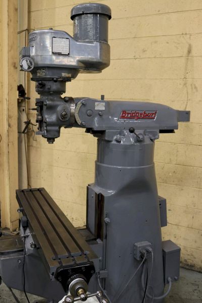 2 HP BRIDGEPORT VERTICAL MILL: STOCK #71708