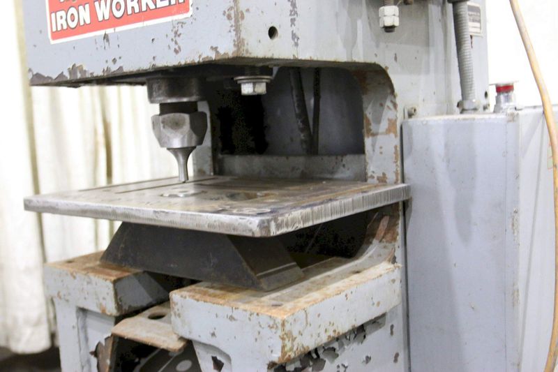 35 TON METAL MUNCHER MODEL #GB35 PUNCH: STOCK #71213