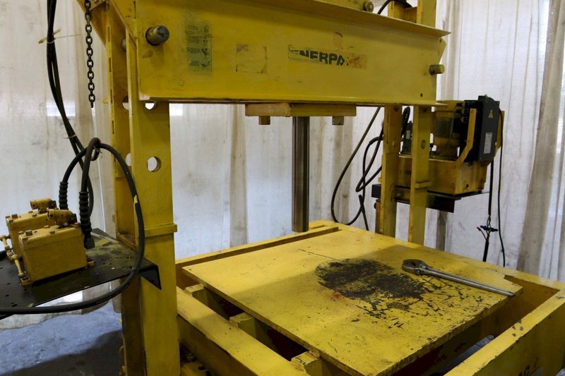 50 TON ENERPAC TRAVELING FRAME H-FRAME PRESS: STOCK #68436