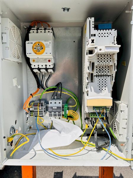 Schnell Motorized Wire Payoff - Heavy Duty