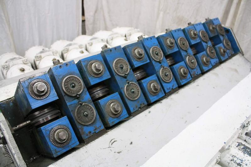 12 STATION OAKLEY HORIZONTAL INTERCHANGEABLE REDUCING MILL: STOCK 68024