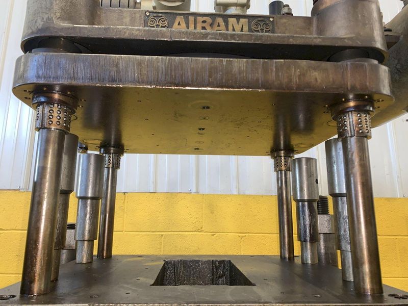 12 TON AIRAM 4-POST DUAL VALVE CUTOFF PRESS: STOCK #13723