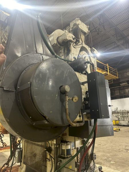 150/110 TON BLISS MODEL #3-1/2C DOUBLE ACTION TOGGLE PRESS: STOCK #20175