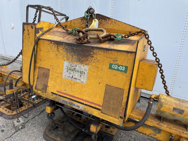 15,000 LBS X 20' UNIVAC MODEL #HG-55 VACUUM SHEET LIFTER: STOCK #13354