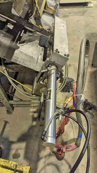 Tube Straightener and Cut-Off Machine, Komo Machine