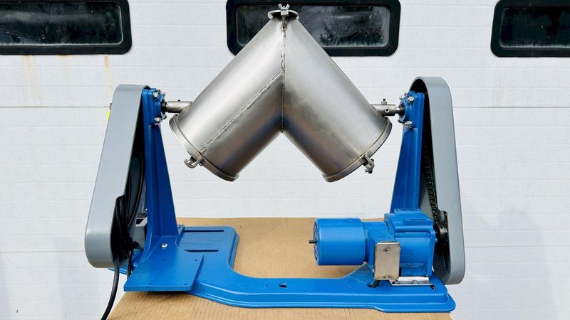 Patterson-Kelley “P-K” V-Blender Model: 8-Quart Table Top S.S. Twin Shell Liquids-Solids Blender