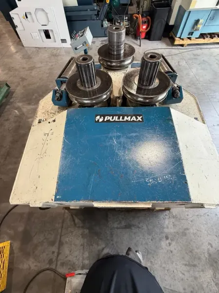 PULLMAX  Z-41  5” x 5” x ½” Hydraulic Angle Roll #7939