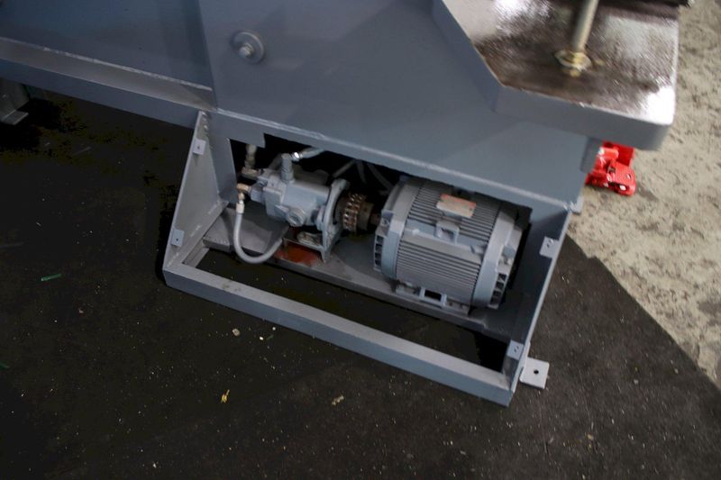 70 TON DAVIS HYDRAULIC IRONWORKER: STOCK #74830