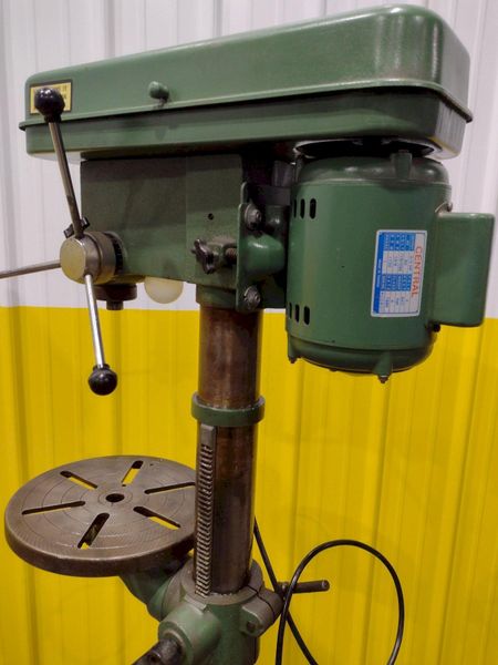 17" CENTRAL MACHINERY MODEL #T-6725 SINGLE SPINDLE DRILL PRESS: STOCK #20284