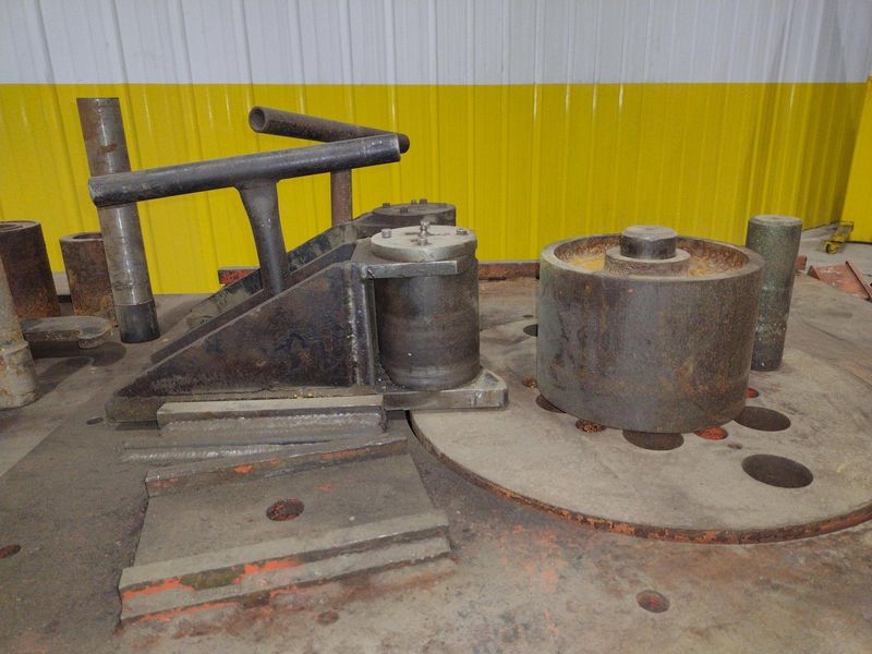 #11 IRON MASTER HYDRAULIC ROTARY REBAR BENDER & BAR SHEAR: STOCK #22436