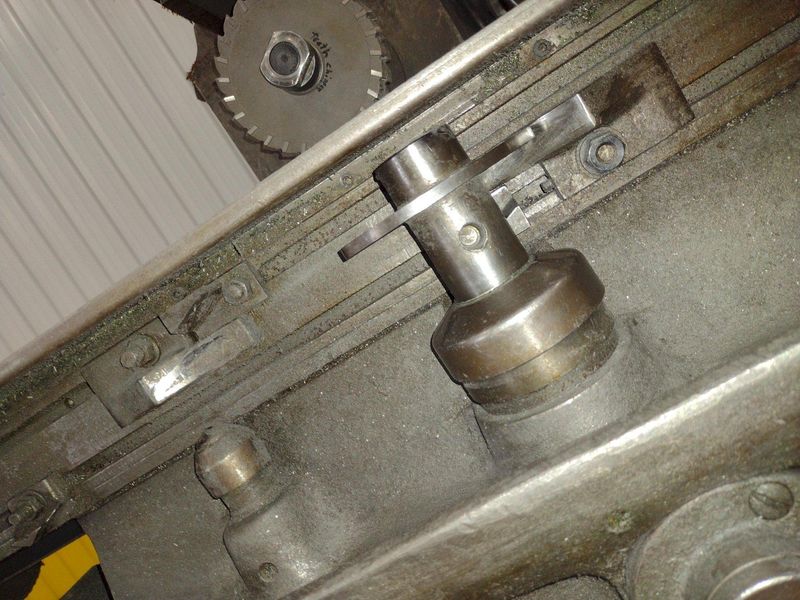 3 HP CINCINNATI MODEL 1-18 PLAIN HORIZONTAL MILLING MACHINE: STOCK #21030
