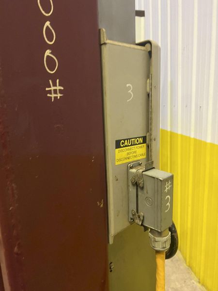 (3) 16,000 LBS ADVANTAGE MODEL ALS-1-16 HEAVY DUTY MOBILE COLUMN LIFT JACKS: STOCK #18360