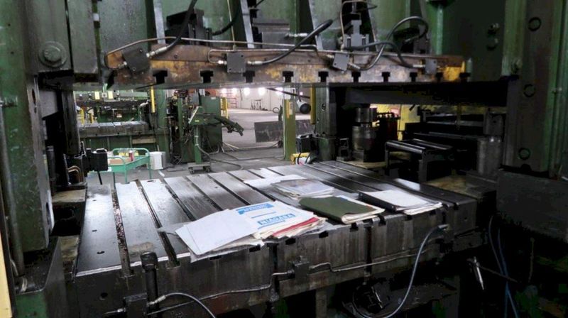 400 ton Niagara BP2-400-72-54 Used Straight Side Mechanical Metal Stamping Press For Sale, Year