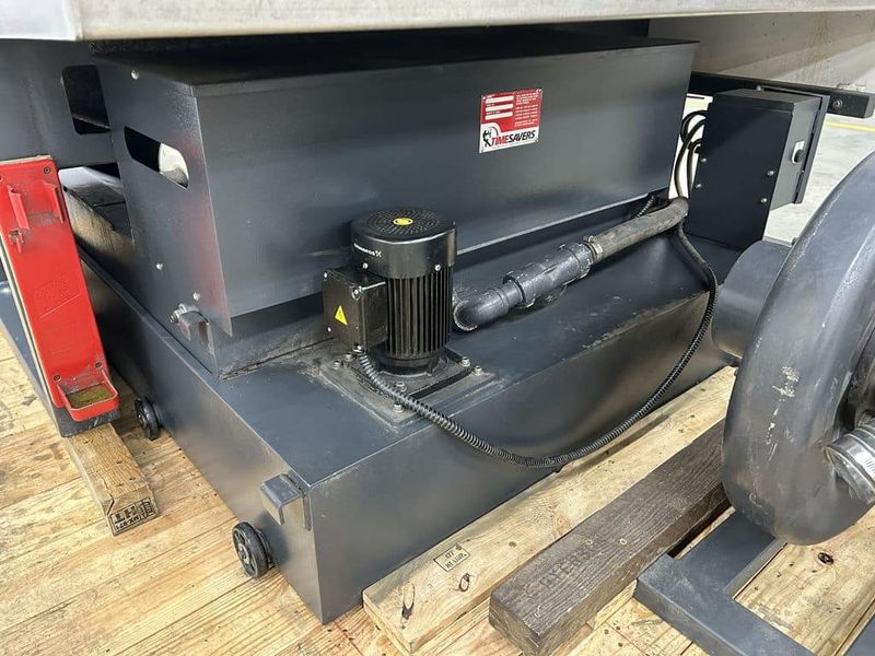 Timesavers LYNX 37MWT-D-60 37″ Wet Wide Belt Finishing / Deburring Machine (2024)