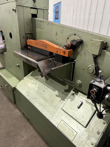 140 TON PIRANHA model P11-140 HYDRAULIC IRONWORKER : STOCK #77765