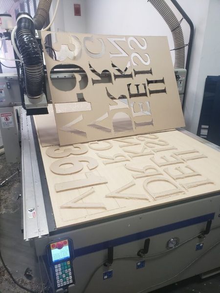 Vision VR48 4’x8′ CNC Router w/ Vacuum Pump
