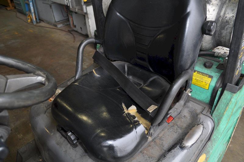 2500 LB Mitsubishi LP Forklift