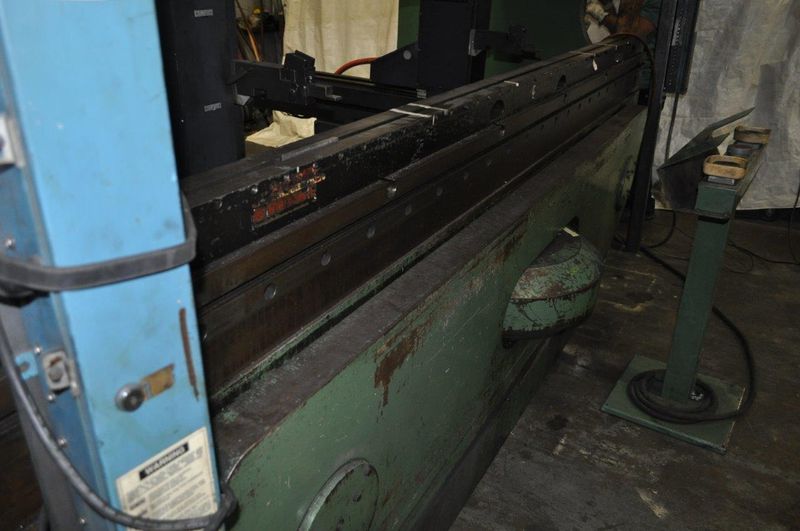 350 TON X 12' CINCINNATI HYDRAULIC PRESS BRAKE