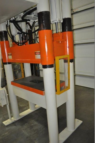 31 TON BECKWOOD HYDRAULIC PRESS