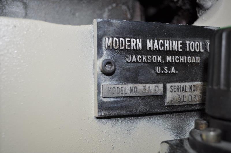 3-1/8" MODERN TUBE CUT OFF WITH RACK