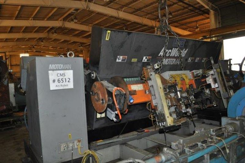 ARCWORLD YASKAWA MOTOMAN ROBOTIC SPOTWELDING CELL