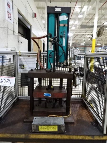 4 TON TOX PRESSOTECHNIK
