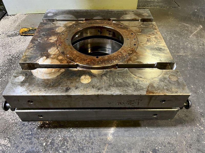 700 TON FEINTOOL FINE BLANKING PRESS