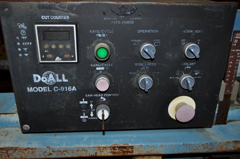 9" x 16" DOALL HORIZONTAL BAND SAW