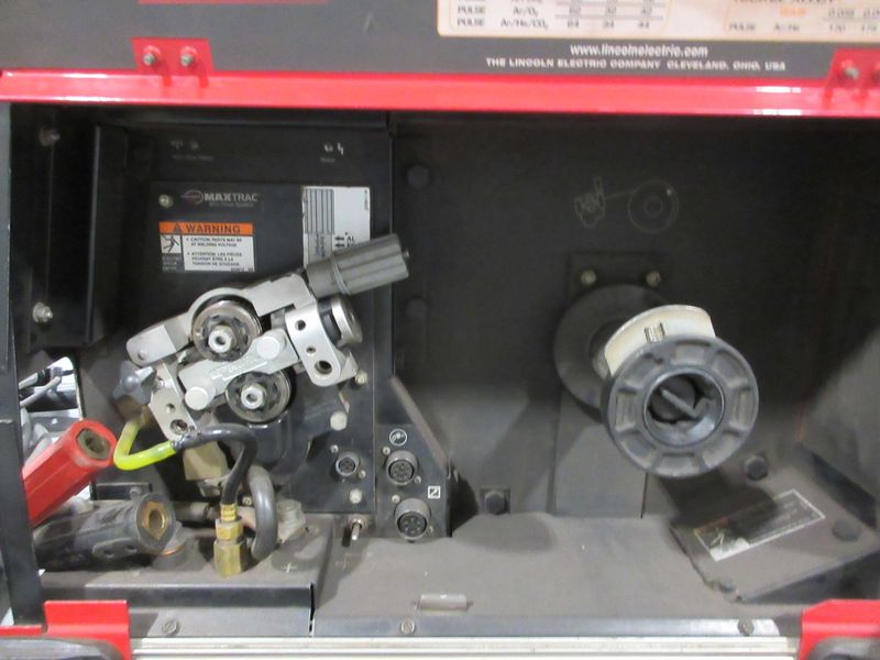 Lincoln Electric Power Wave C300 multi-process power source with an integrated wire feeder- Auction Item