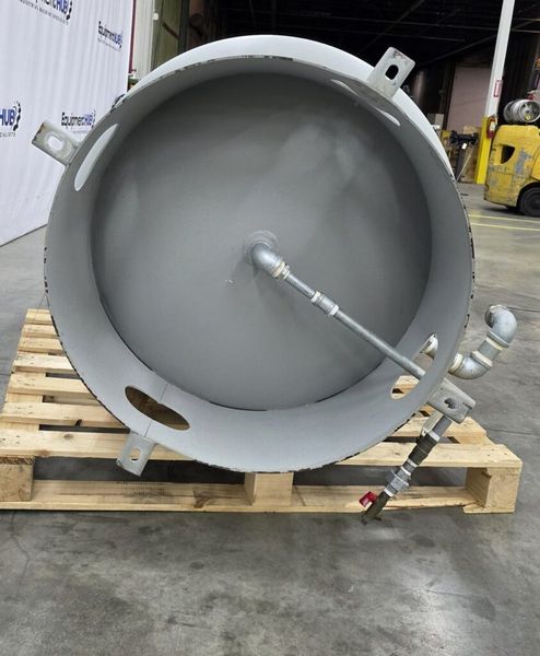 240 Gallon Vertical Air Receiver Handling Compressed Tank