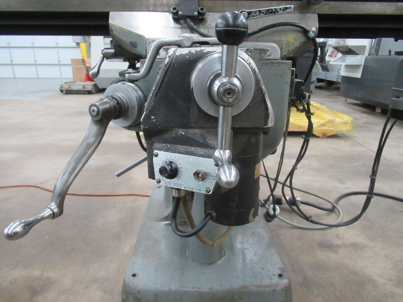 Bridgeport Series I-2HP Vertical Knee Mill, 2-Axis DRO, 9" x 48" Table, Power Table Feed
