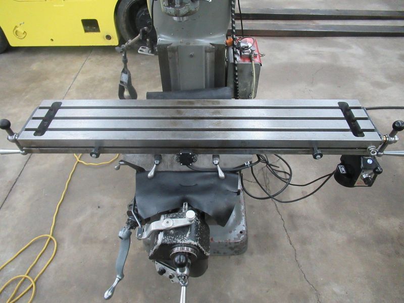 Bridgeport Series I-2HP Vertical Knee Mill, 2-Axis DRO, 9" x 48" Table, X & Y-Axis Power Feeds