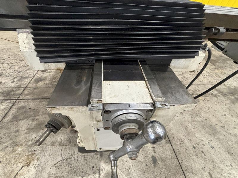 2014 FALCON CHEVALIER MODEL #FM-4VKH VERTICAL RAM TYPE KNEE MILL: STOCK #21140