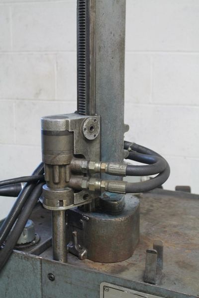 1' LAMINA HYDRAULIC DRILL & POWER UNIT: STOCK #59134