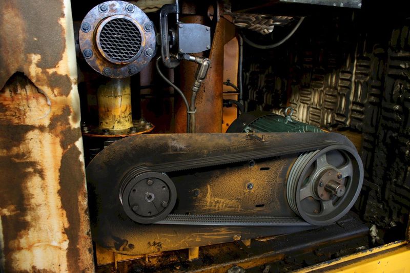 HI VAC VACUUM CLEANER: STOCK #73746