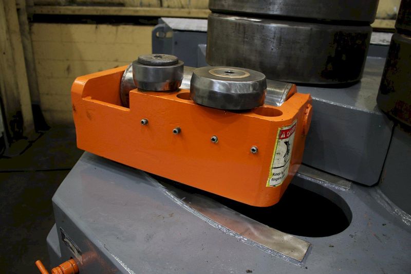 6" X 6" X 1" ROUNDO MODEL #R-7-S  ANGLE ROLLS: STOCK #73523