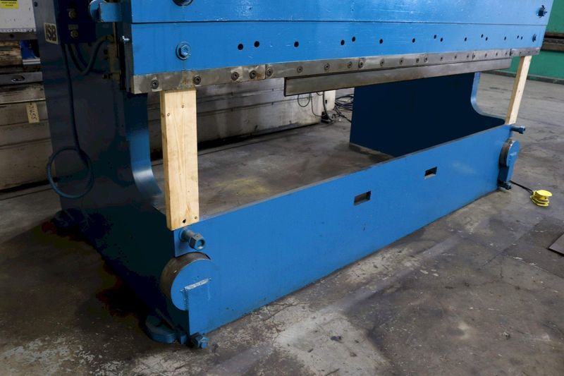 400 TON X 12' PACIFIC HYDRAULIC PRESS BRAKE: STOCK #61809