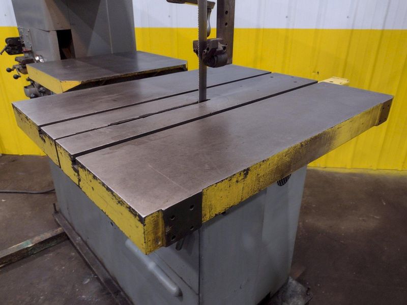 36" DOALL MODEL #3612H VERTICAL BANDSAW: STOCK #19728