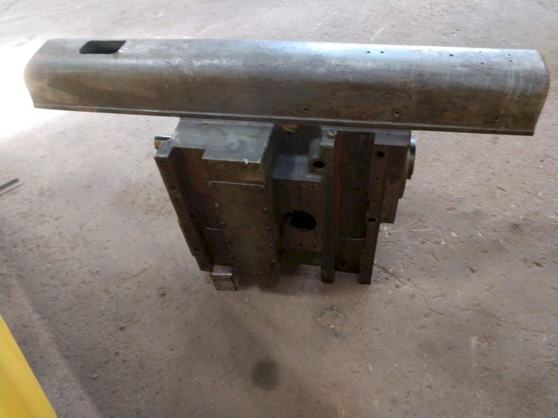 CINCINNATI HORIZONTAL HYPERMATIC MILLING HEAD STOCK: STOCK 13414