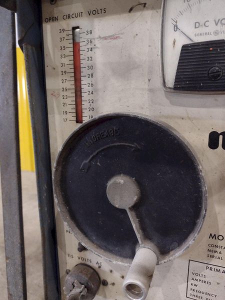 200 AMP MILLER MODEL #CP-200 WELDER WITH WIRE FEED: STOCK #20766