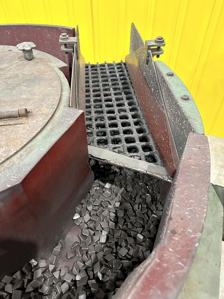 10.5 FT HAMMOND ROTOFINISH MODEL #ST-10 ROTARY BOWL VIBRATORY PARTS DEBURRING FINISHER: STOCK #2