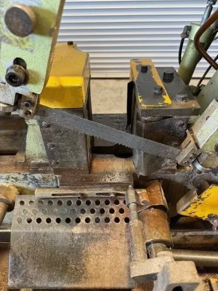 STARTRITE H250A Automatic Horizontal Band Saw #7327
