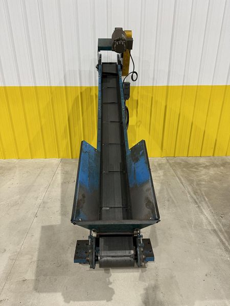 8" WIDE X 6' HIGH NEW LONDON ENG MODEL #500 MOTORIZED BELT INCLINED PARTS CONVEYOR: STOCK #20069