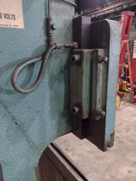 25 TON X 6' WYSONG MODEL #2572 MECHANICAL PRESS BRAKE: STOCK #23464