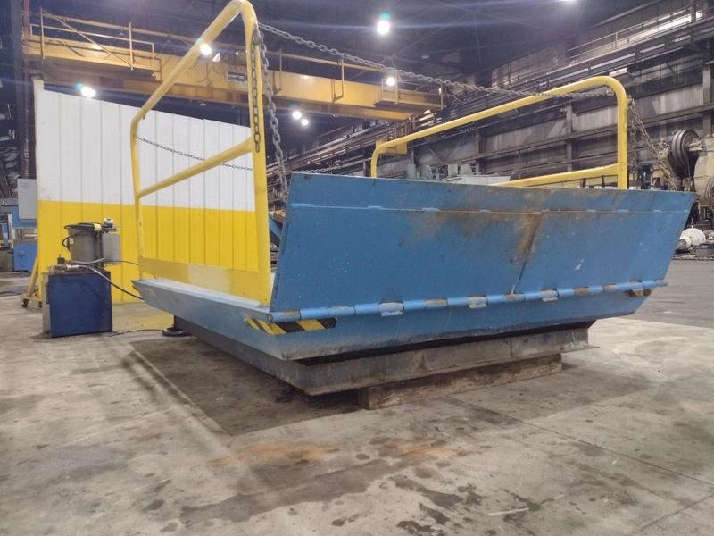 8,000 LBS X 108" X 84" BLUE GIANT MODEL #SEDPH 53-208 HYDRAULIC LIFT TABLE / ELEVATING DOCK: STO