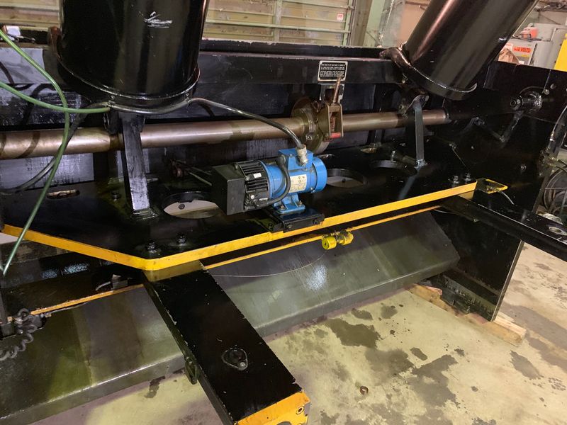 2002 Cincinnati 1808G Mechanical Shear (#5085)